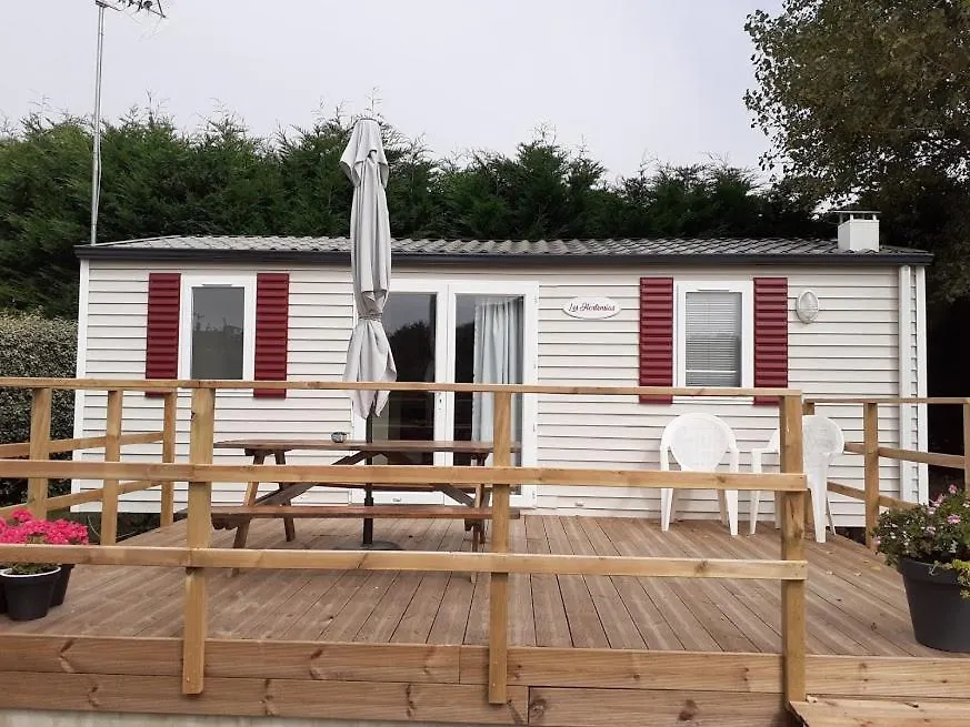 キャンプ場 Les Mobile Home De Kerroyal Garlan フランス