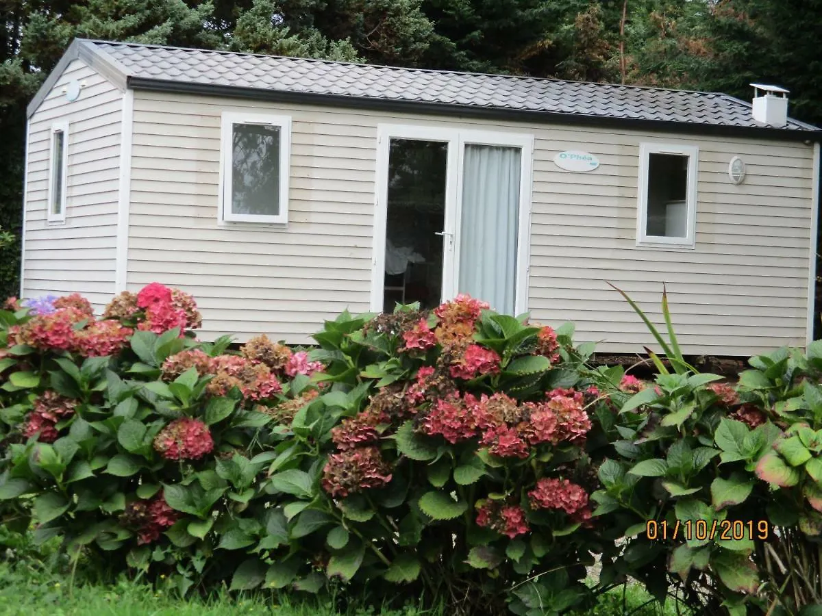Les Mobile Home De Kerroyal Garlan キャンプ場