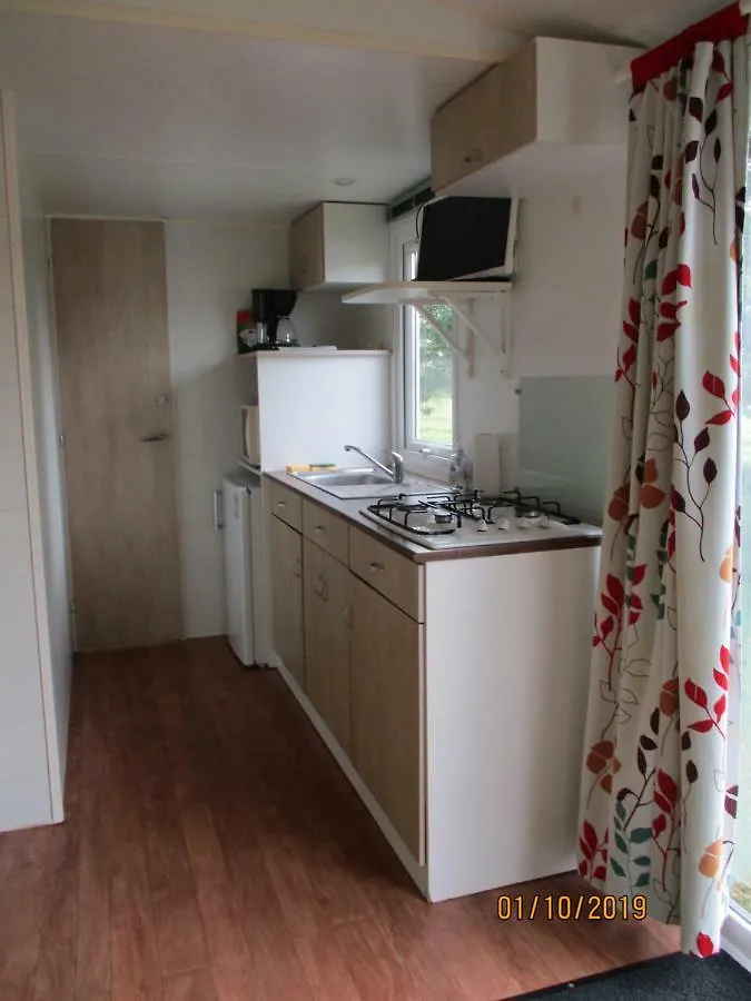 Les Mobile Home De Kerroyal Garlan フランス